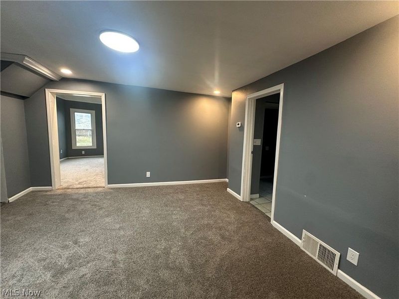 7815 Jeffries Avenue, Cleveland, OH 44105 Photo 13