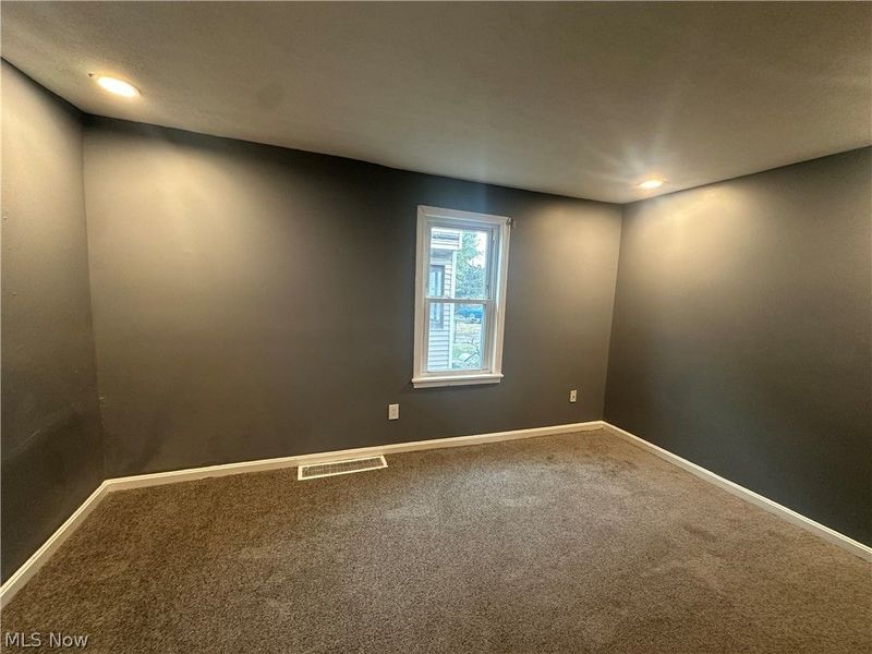 7815 Jeffries Avenue, Cleveland, OH 44105 Photo 14