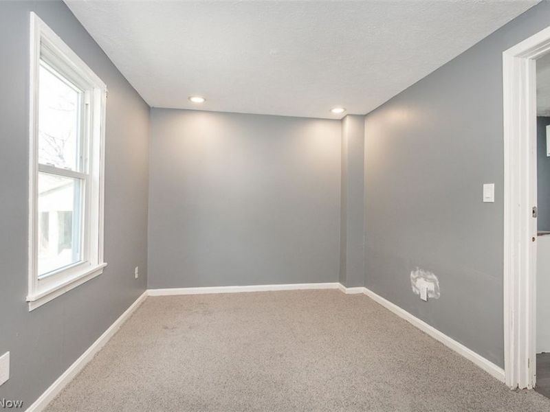 7815 Jeffries Avenue, Cleveland, OH 44105 Photo 6