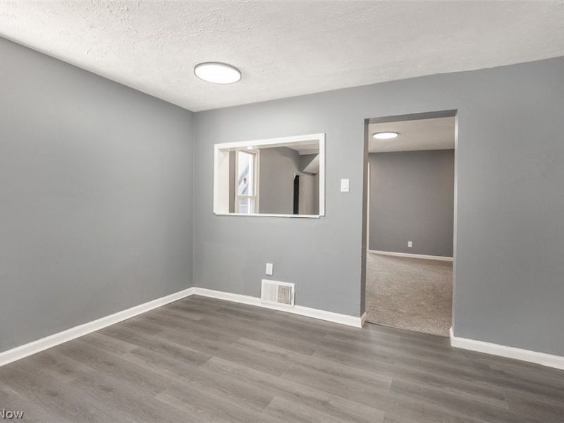 7815 Jeffries Avenue, Cleveland, OH 44105 Photo 8