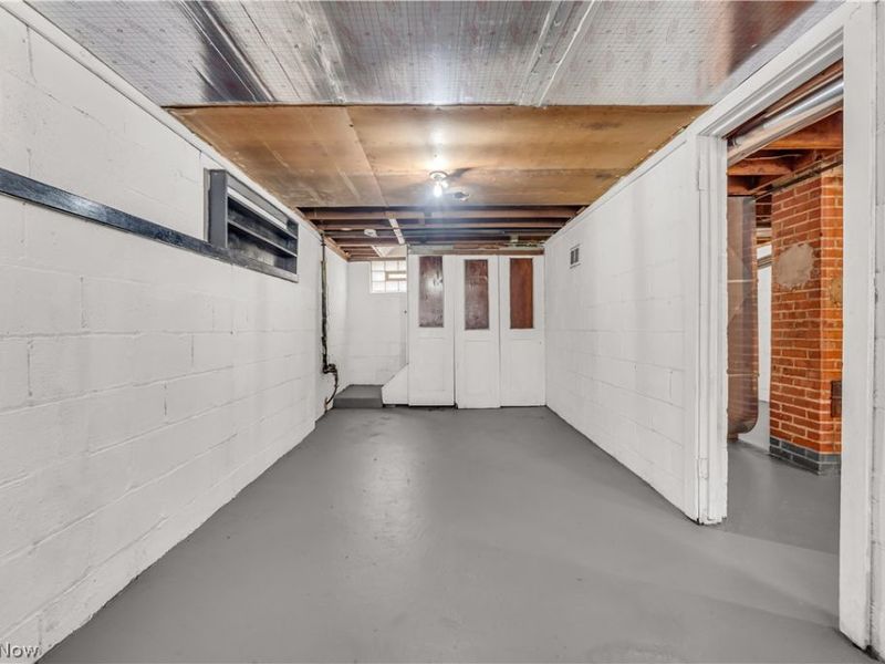 441 E 250th Street, Euclid, OH 44132 Photo 19