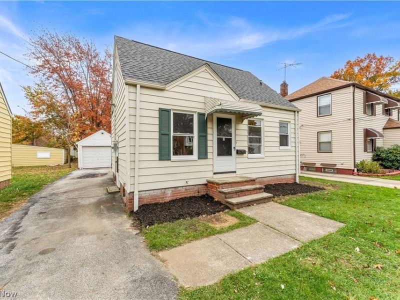 441 E 250th Street, Euclid, OH 44132 Photo 2