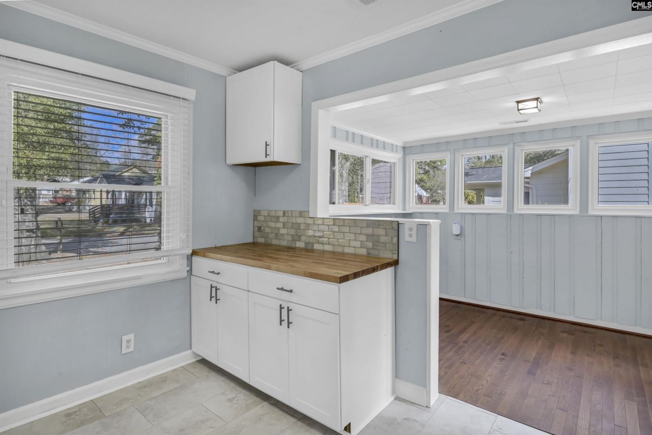 2882 Ashton Street  Photo 7