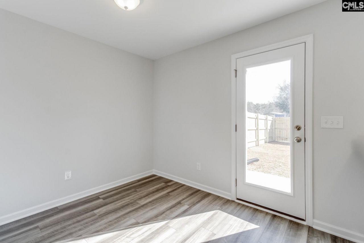 3047 Harborview Drive Photo 10