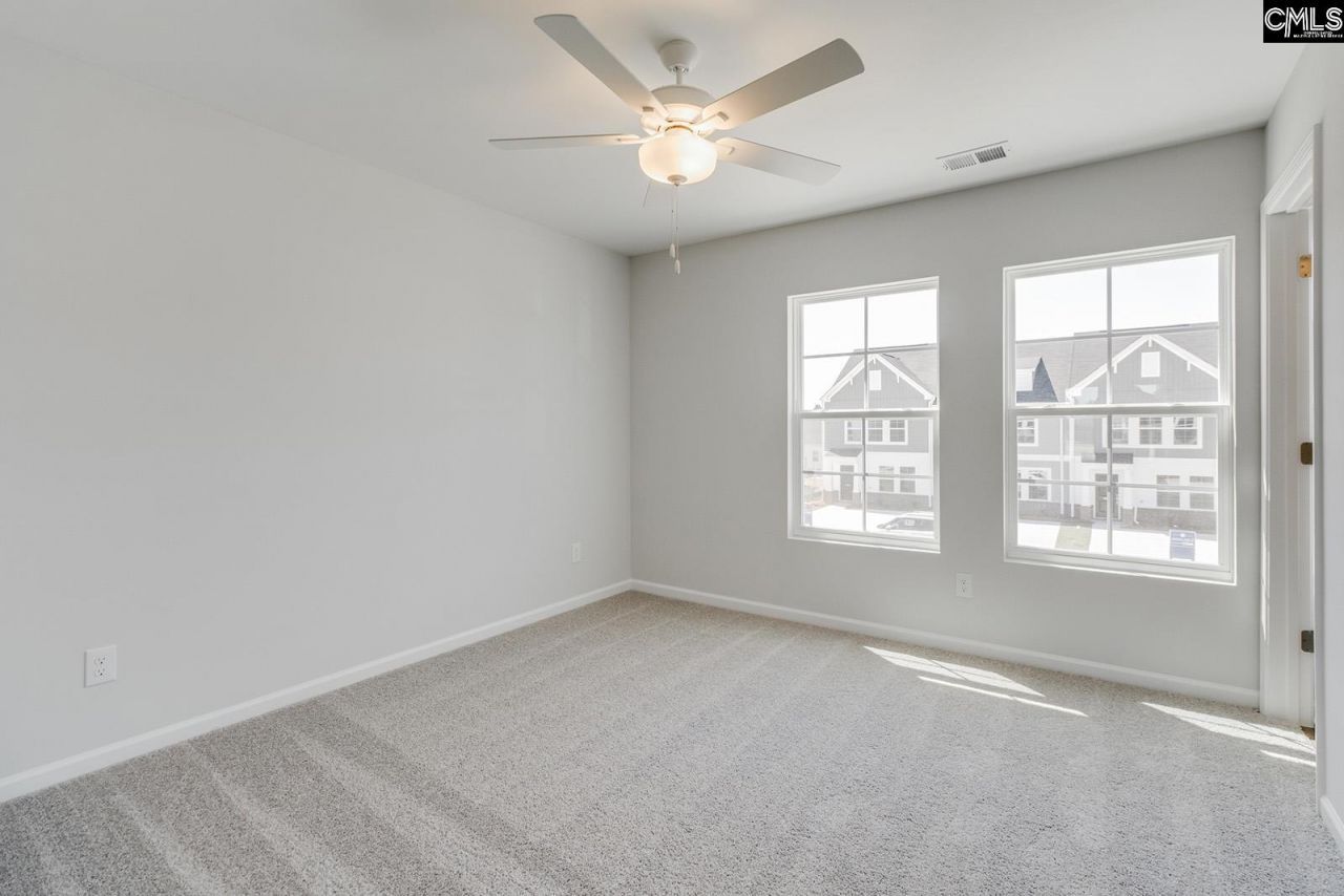 3047 Harborview Drive Photo 15