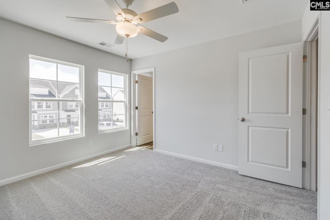 3047 Harborview Drive Photo 16