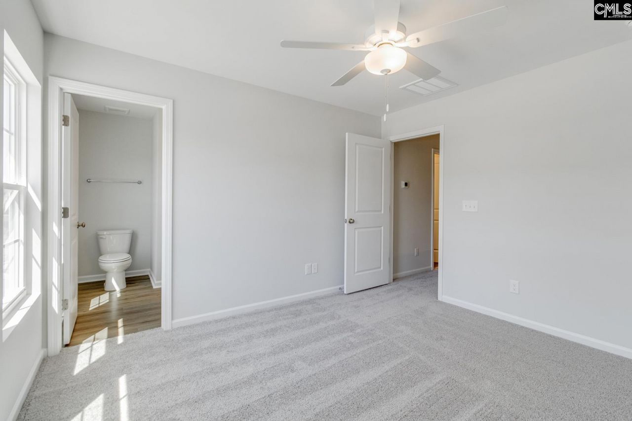 3047 Harborview Drive Photo 17