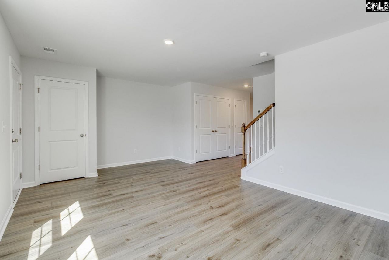 3047 Harborview Drive Photo 5