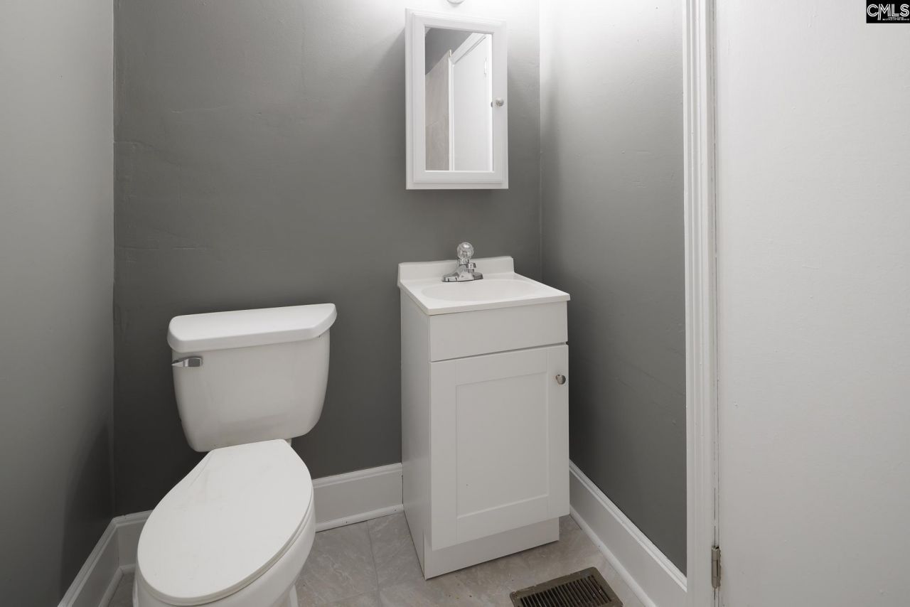 4818 Katy Street Photo 16