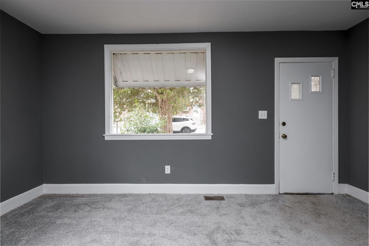 4818 Katy Street Photo 5