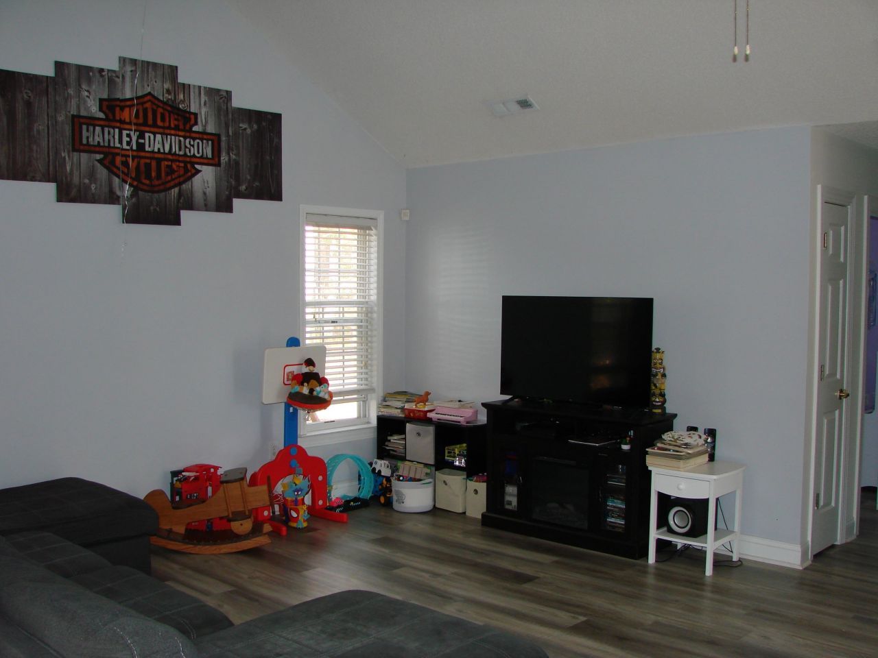 1652 Langley Dr. Photo 15