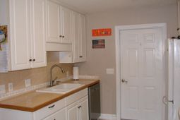 1652 Langley Dr. photo 4