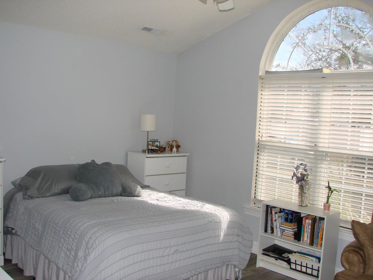 1652 Langley Dr. Photo 4