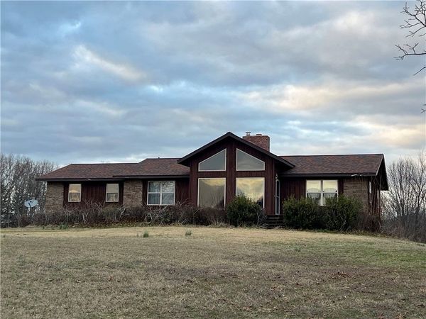 1426 CR 921 , Alpena, AR 72611