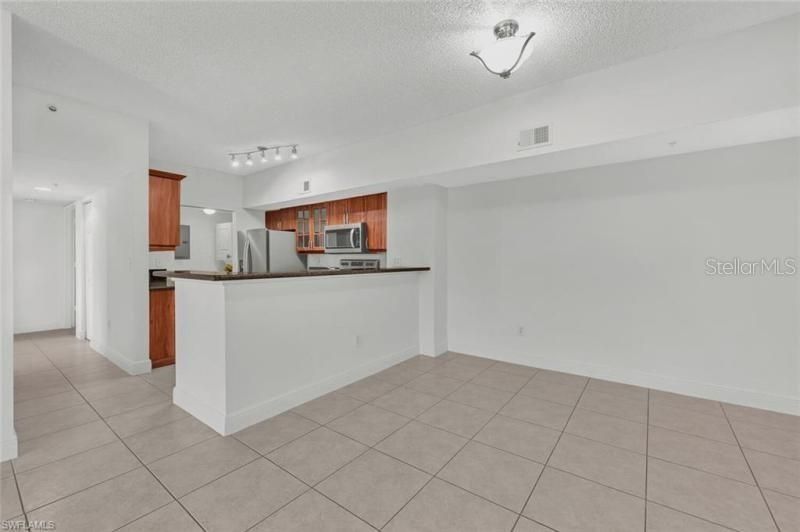 1865 Florida Club Dr , Unit 6211, Naples, FL 34112 Photo