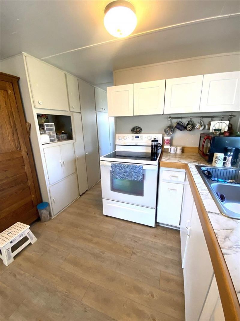 2207 69th Avenue W, Bradenton, FL 34207 Photo