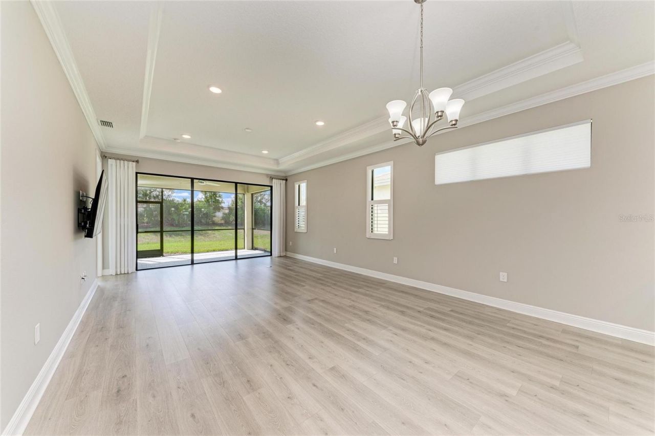 5220 Barnett Circle , Bradenton, FL 34211 Photo