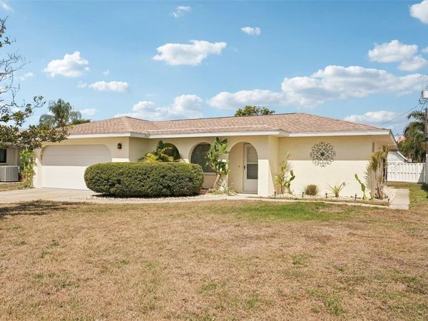 1741 BAYONNE STREET, SARASOTA, FL 34231