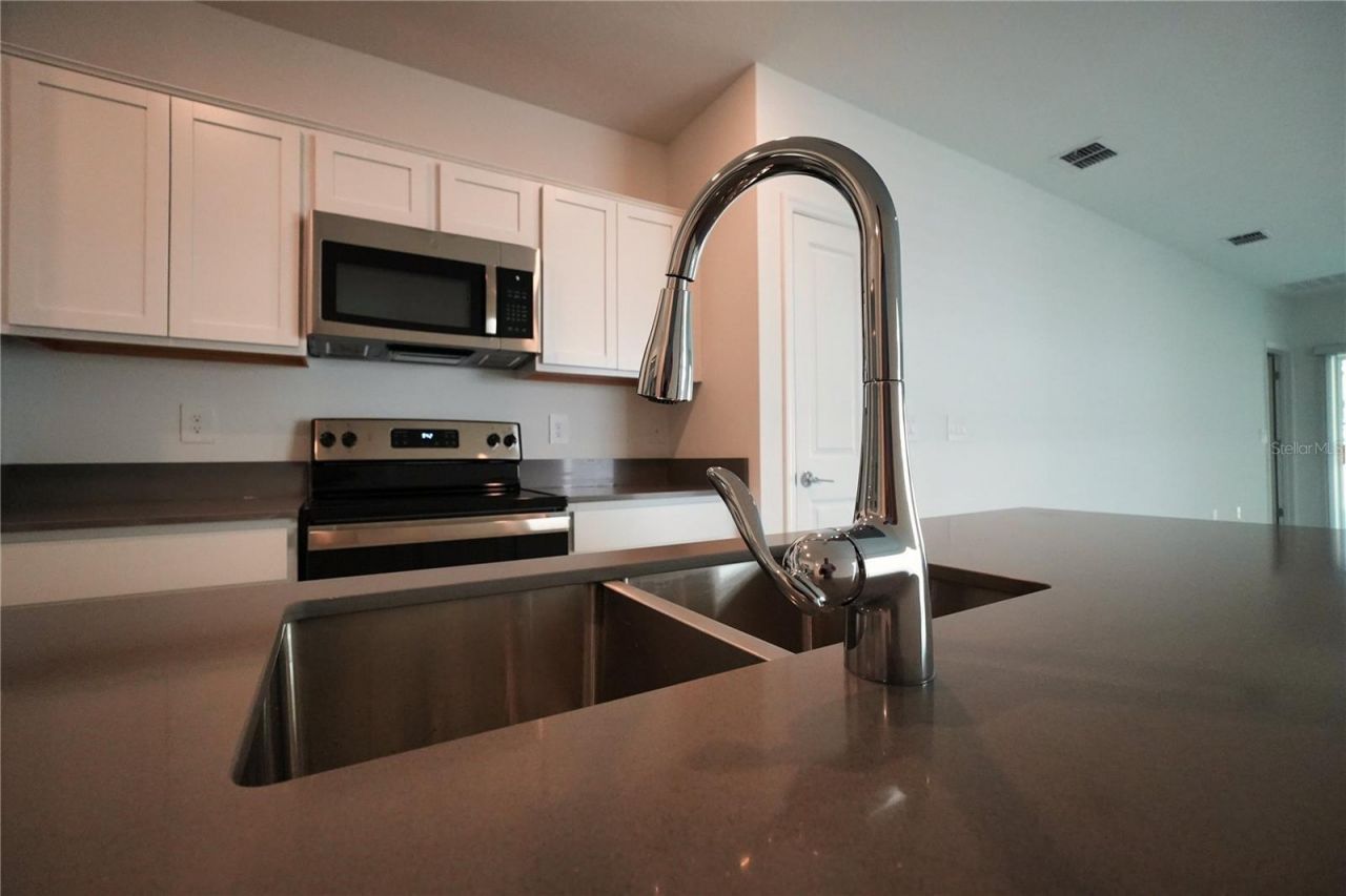 4327 Babbling Brook Way , Kissimmee, FL 34746 Photo