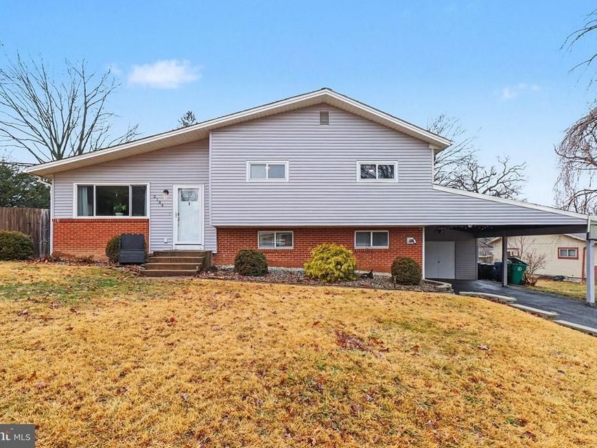 2184 Paxton Drive, Harrisburg, PA 17110 Main Photo