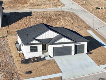 21706 Parkview Drive, Gretna, NE 68028