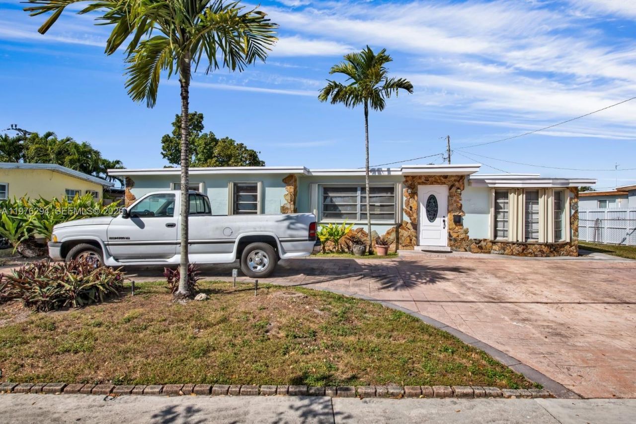 4820 SW 112th Ave, Miami, FL 33165 Photo