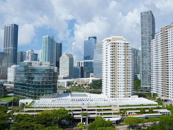540 Brickell Key Dr , Unit 1711, Miami, FL 33131