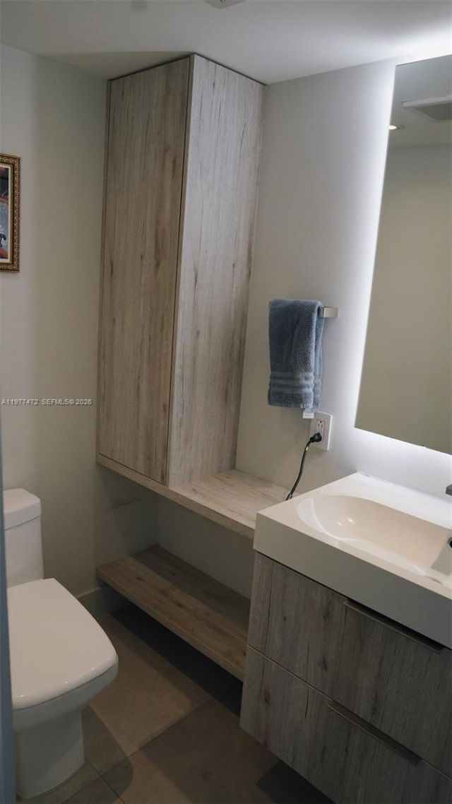 540 Brickell Key Dr , Unit 1711, Miami, FL 33131 Photo