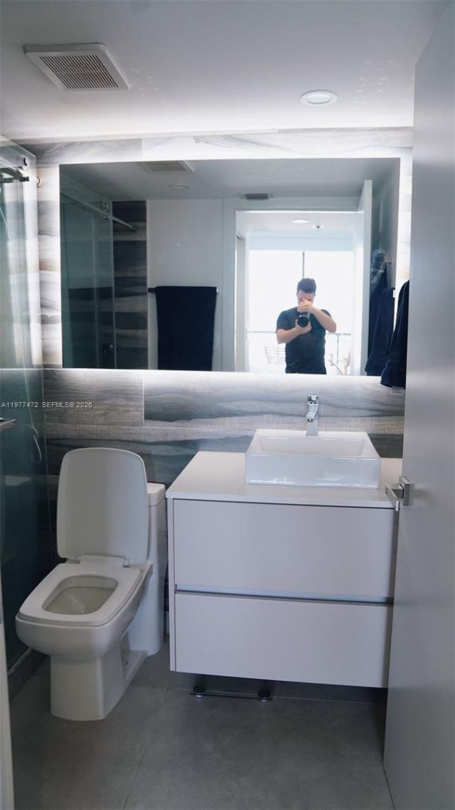 540 Brickell Key Dr , Unit 1711, Miami, FL 33131 Photo