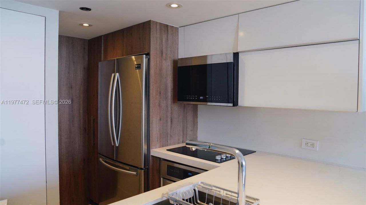 540 Brickell Key Dr , Unit 1711, Miami, FL 33131 Photo