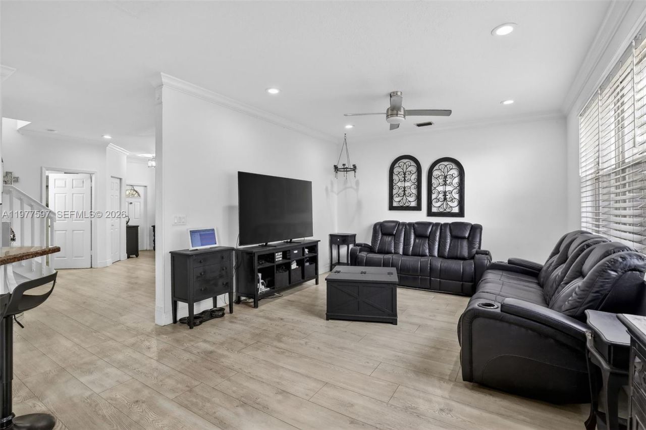 10614 SW 17th Pl , Davie, FL 33324 Photo