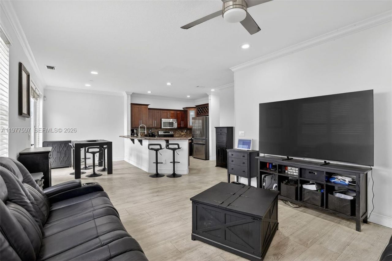 10614 SW 17th Pl , Davie, FL 33324 Photo