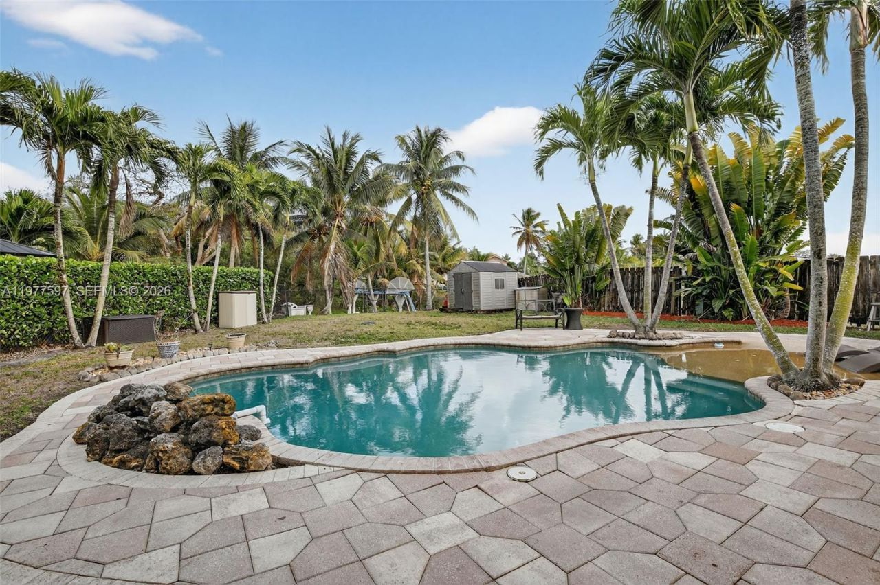 10614 SW 17th Pl , Davie, FL 33324 Photo