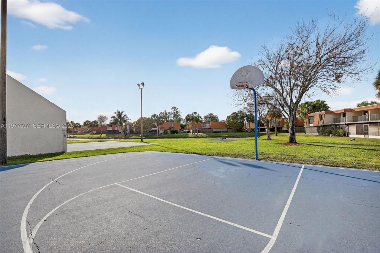 10614 SW 17th Pl , Davie, FL 33324 Photo