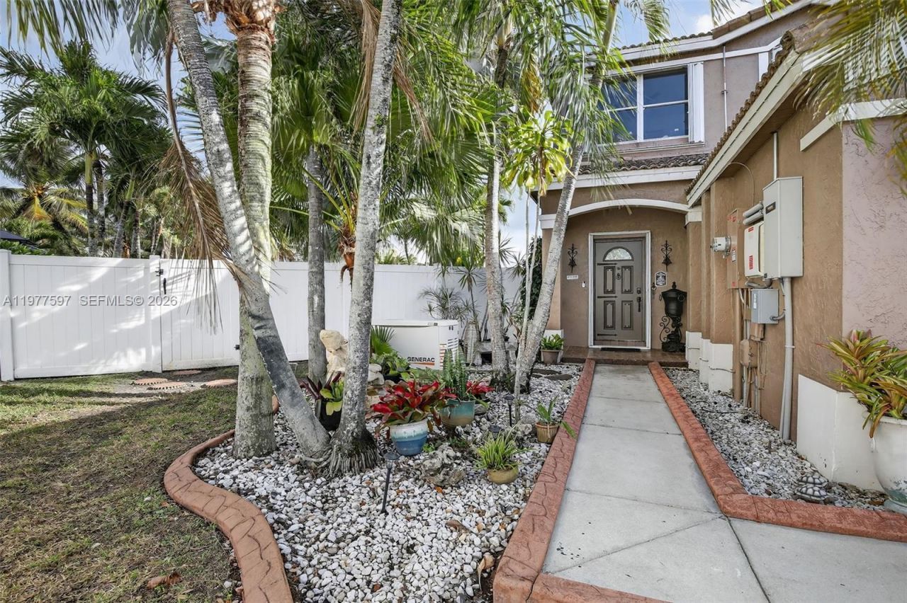 10614 SW 17th Pl , Davie, FL 33324 Photo