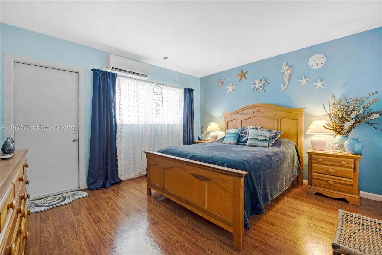 3701 Tyler St , Unit 211, Hollywood, FL 33021 Photo