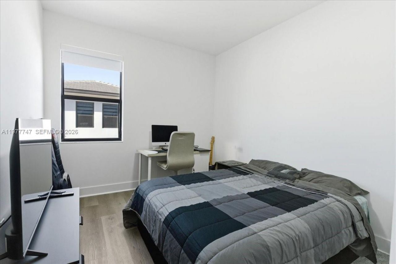 4395 NW 80th Ct , Doral, FL 33166 Photo