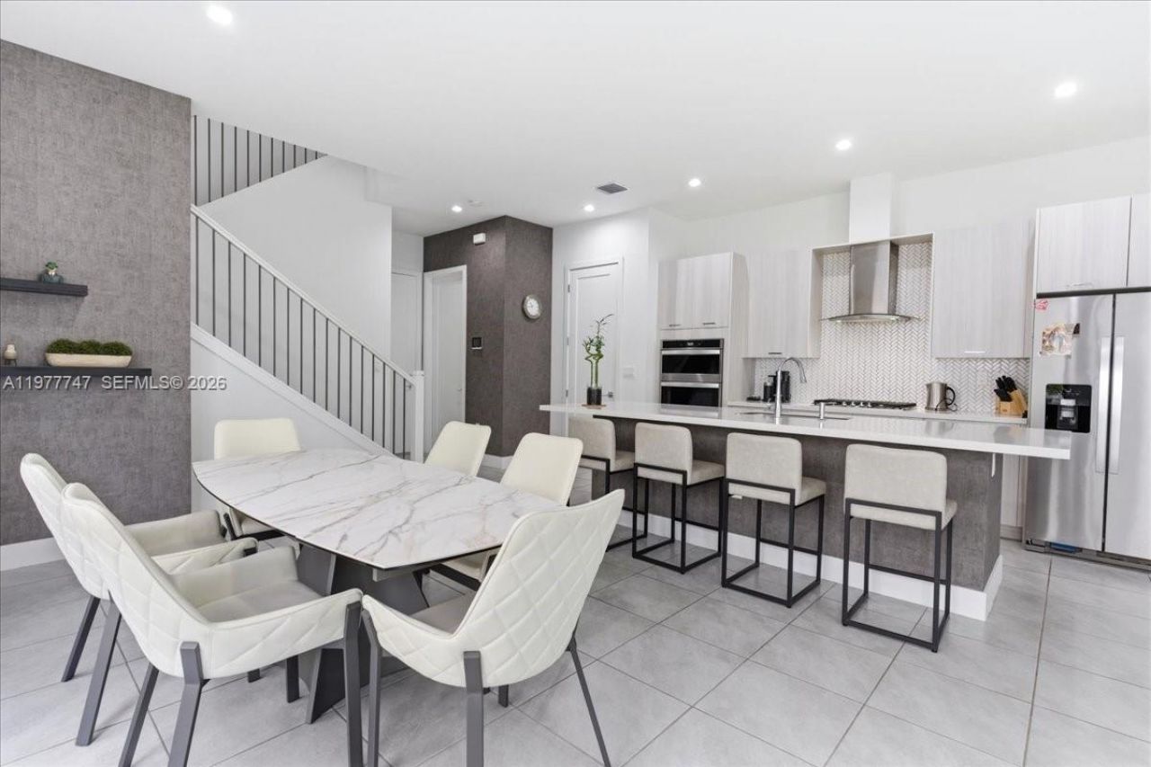 4395 NW 80th Ct , Doral, FL 33166 Photo