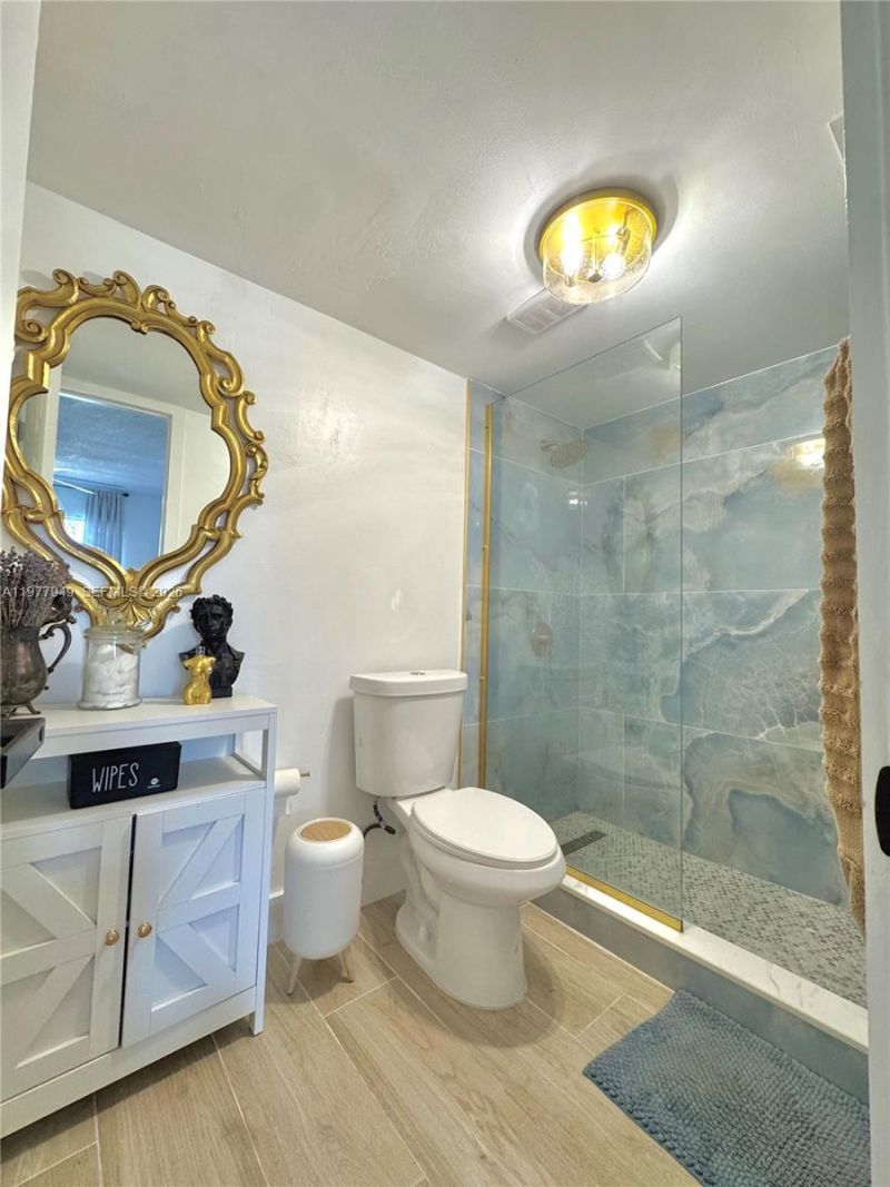 8670 SW 212th St, Unit 304, Cutler Bay, FL 33189 Photo