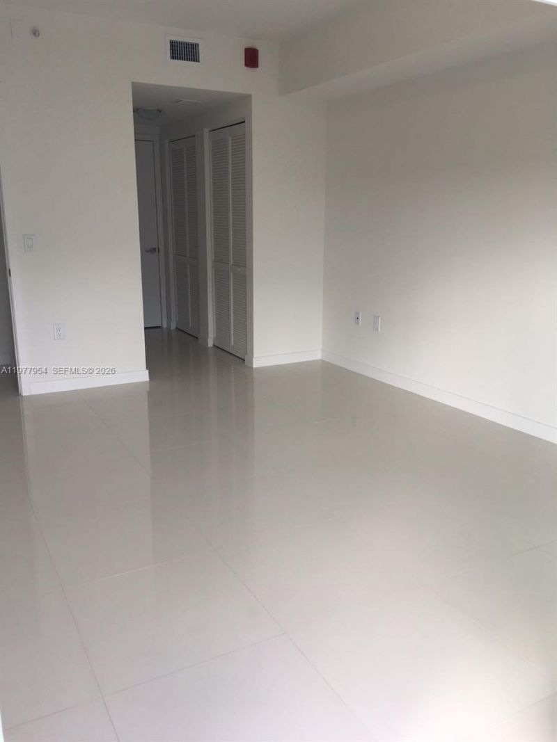 7825 NW 107th Ave, Unit 3-609, Doral, FL 33178 Photo