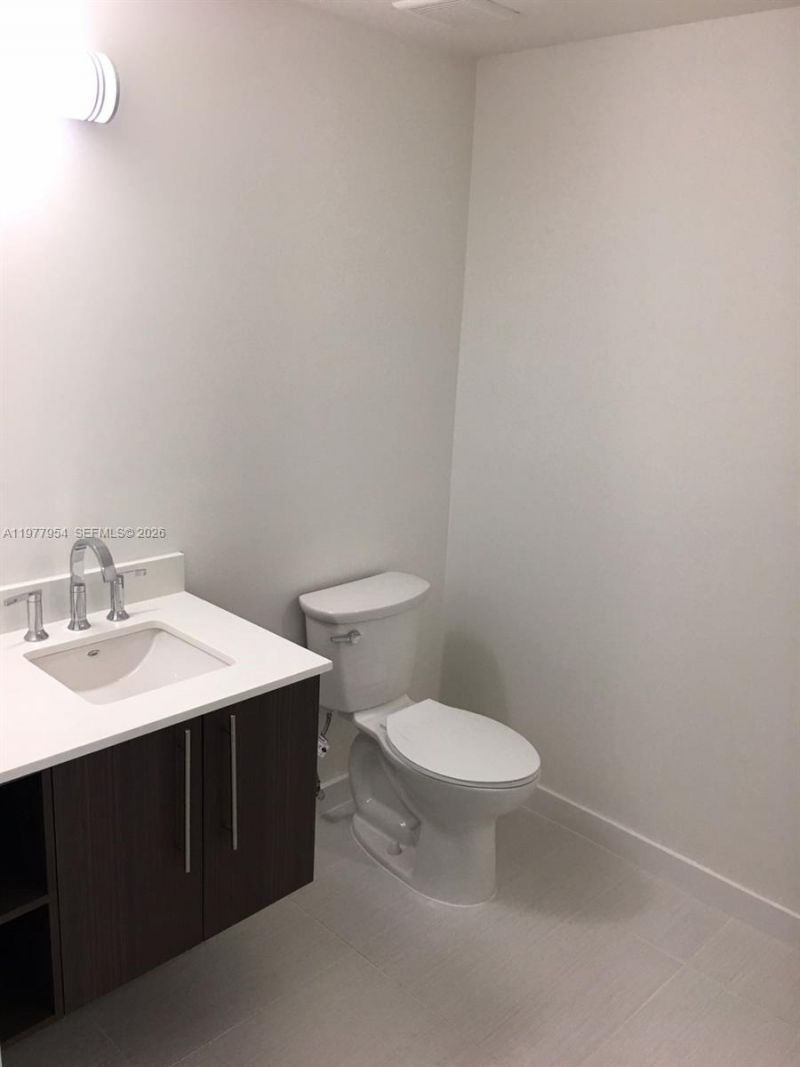 7825 NW 107th Ave, Unit 3-609, Doral, FL 33178 Photo