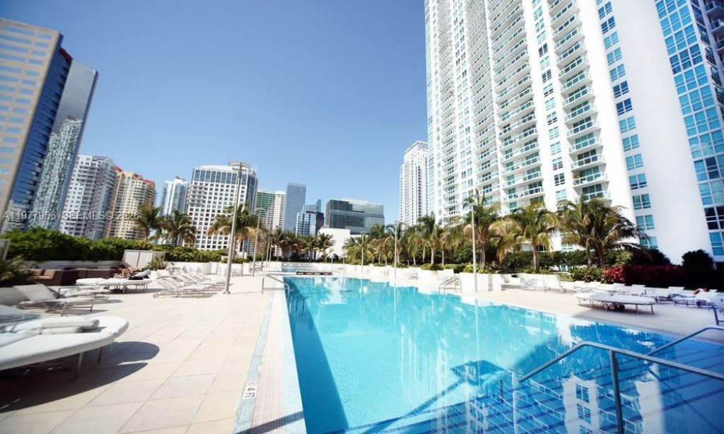 950 Brickell Bay Dr, Unit 1107, Miami, FL 33131 Photo