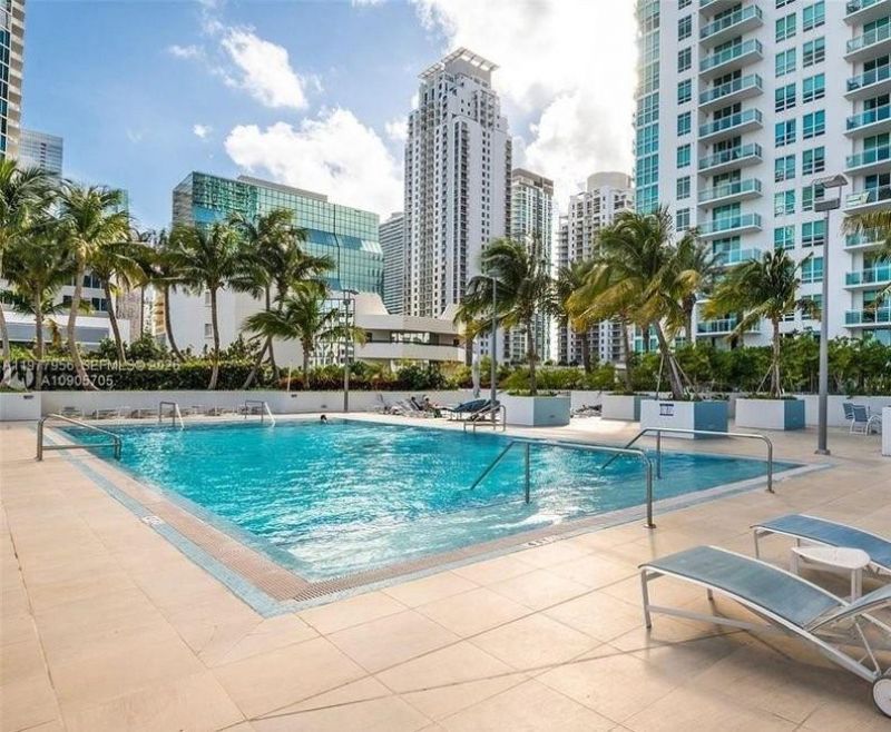 950 Brickell Bay Dr, Unit 1107, Miami, FL 33131 Photo