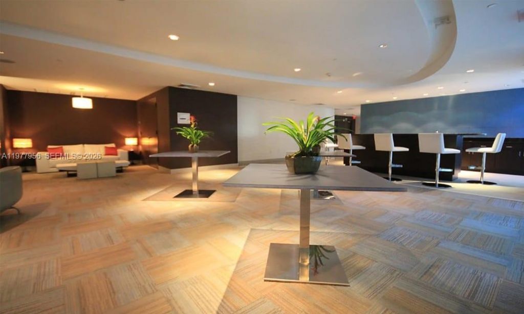 950 Brickell Bay Dr, Unit 1107, Miami, FL 33131 Photo