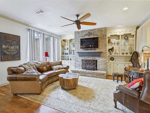 1632 Banbury Lane, Carrollton, TX 75006