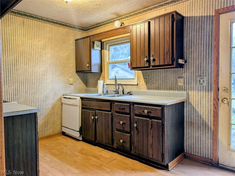 205 Oakwood Lane, Seville, OH 44273 Photo 2