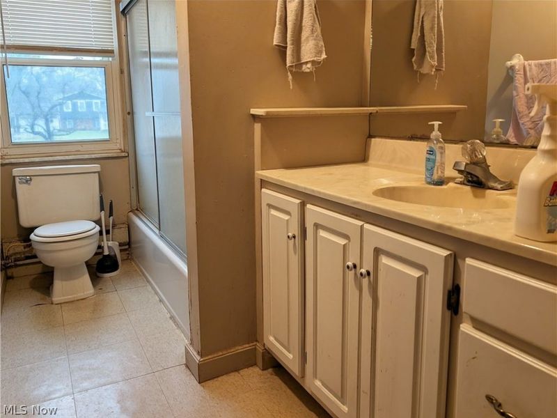 205 Oakwood Lane, Seville, OH 44273 Photo 8