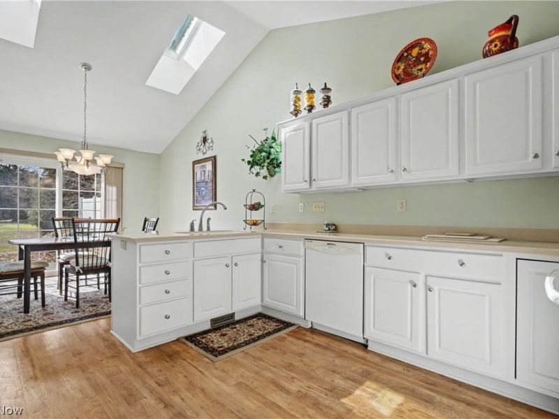 3549 Elmhurst Circle, Uniontown, OH 44685 Photo 10