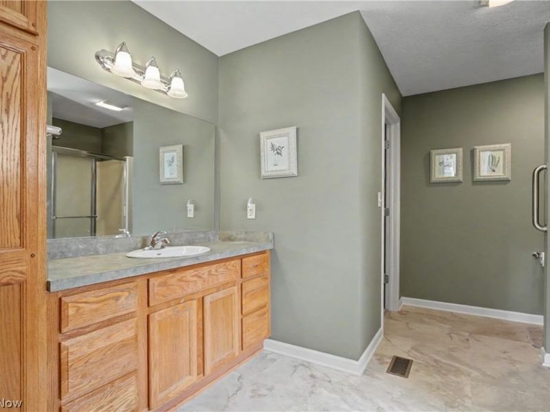 3549 Elmhurst Circle, Uniontown, OH 44685 Photo 21