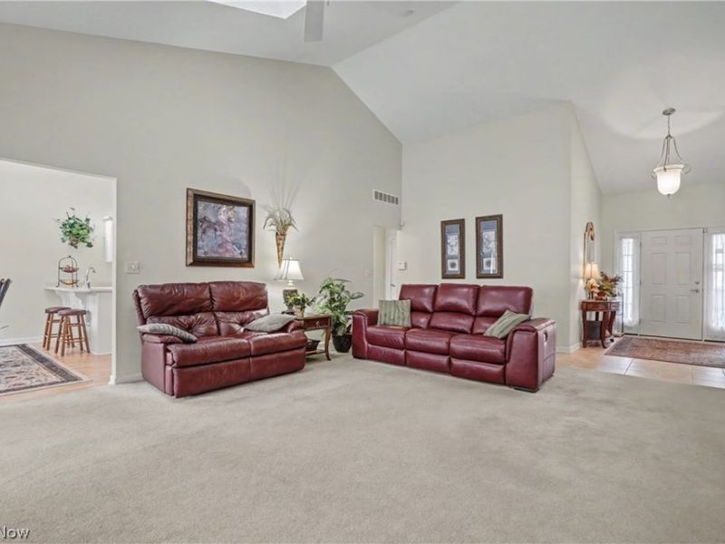 3549 Elmhurst Circle, Uniontown, OH 44685 Photo 8